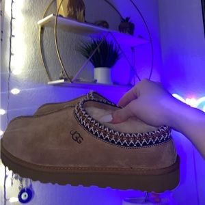 Tasman Ugg slippers, size 10 women’s, chestnut brown